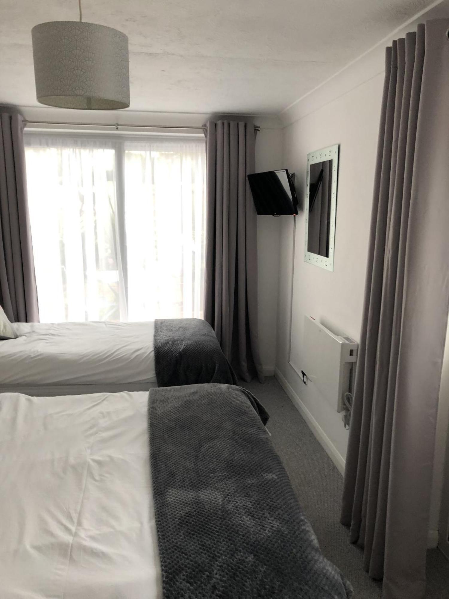Basingstoke En Suite Room In Garden Annex 外观 照片