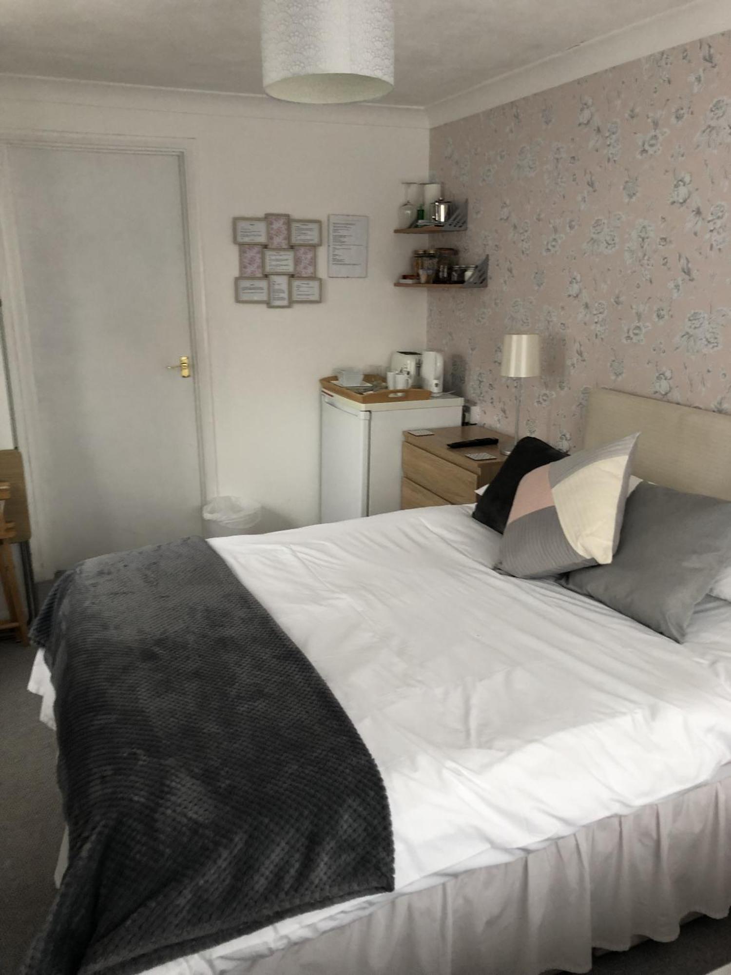 Basingstoke En Suite Room In Garden Annex 外观 照片