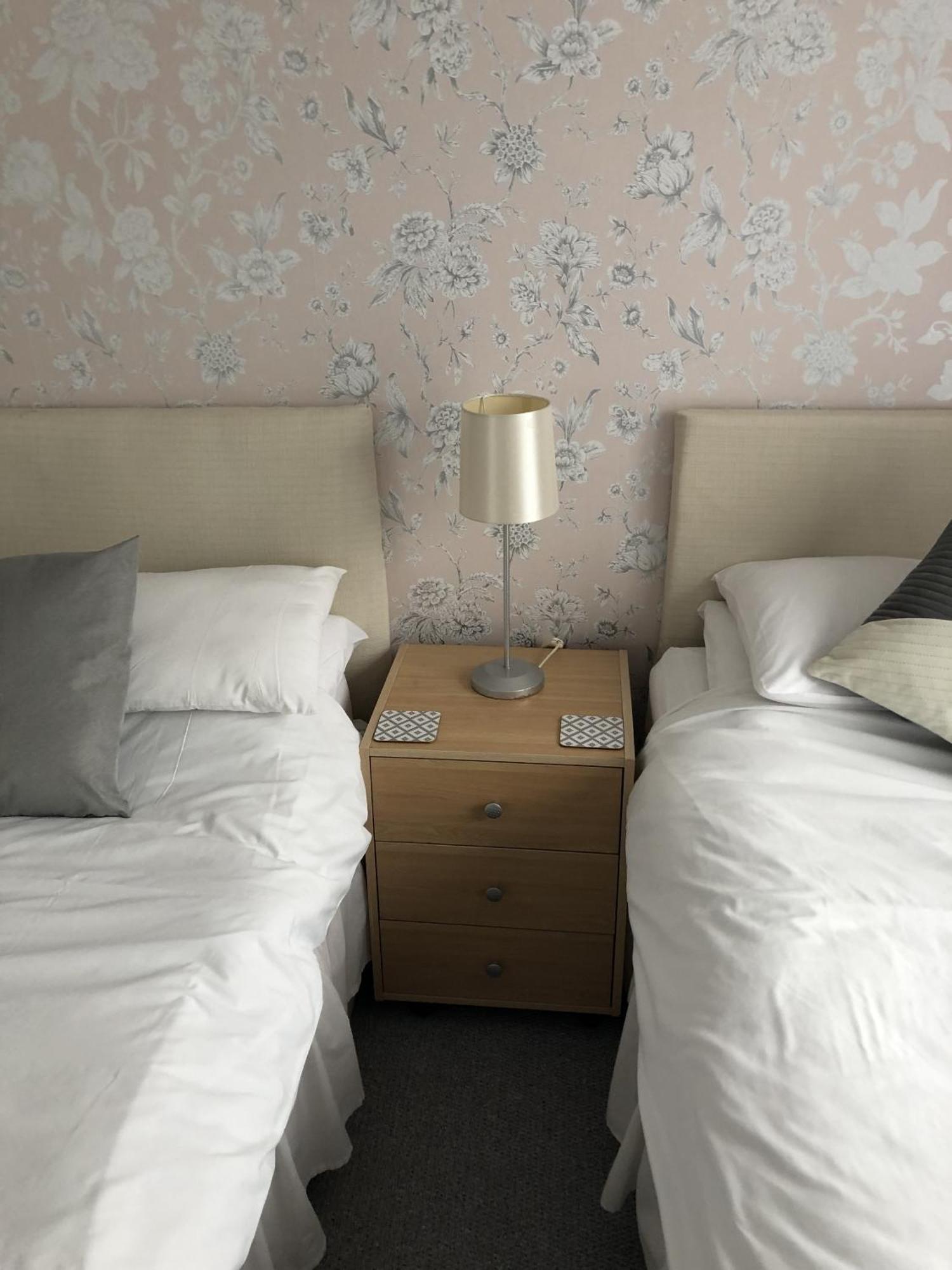 Basingstoke En Suite Room In Garden Annex 外观 照片