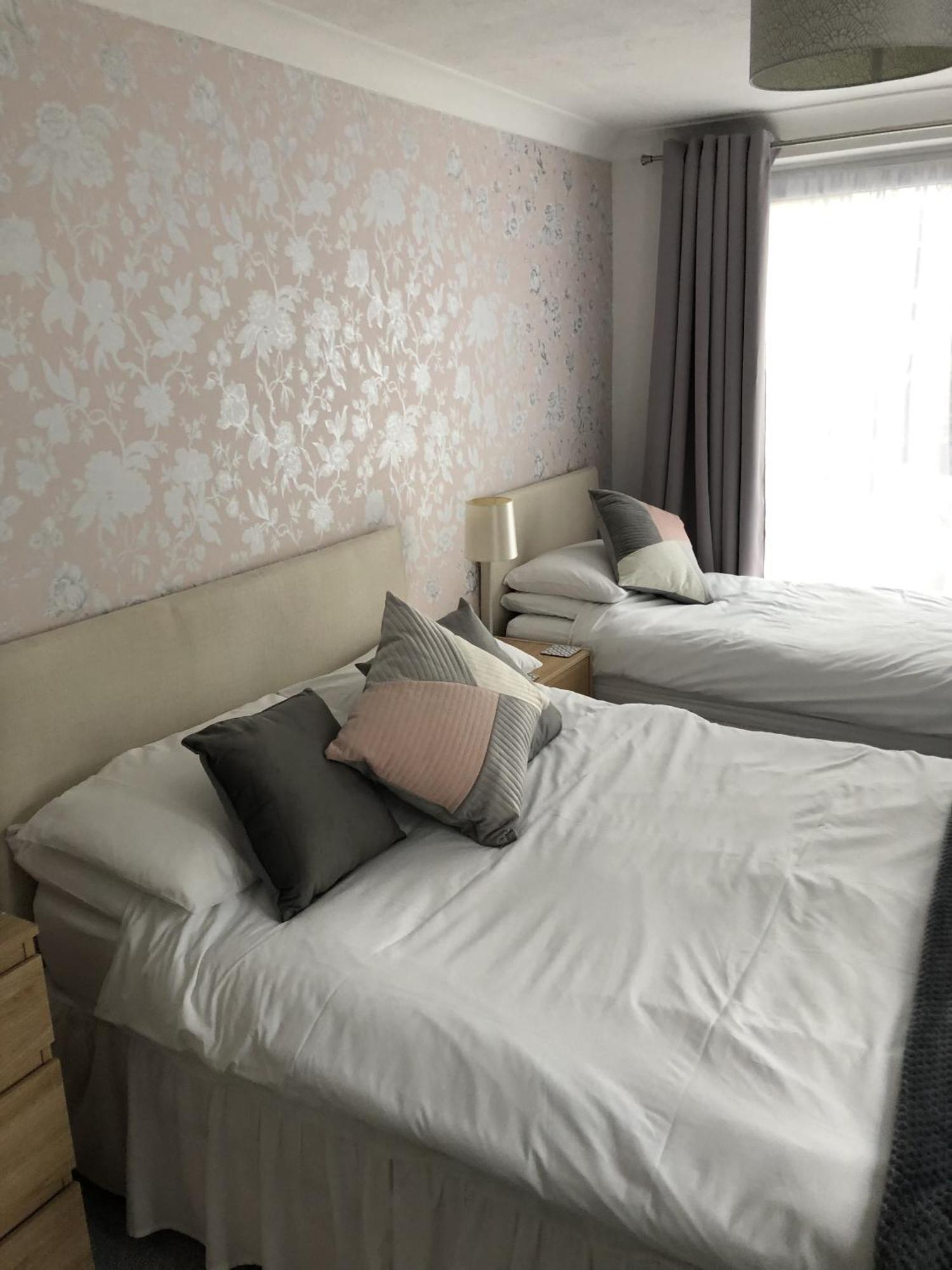 Basingstoke En Suite Room In Garden Annex 外观 照片